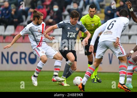 Alessandria, Italien. 27th. November 2021. Lunetta mit Ballwährend der Serie BKT - 14^ Giornata - Alessandria vs Cremonese. (Foto: Andrea Amato/Pacific Press/Sipa USA) Quelle: SIPA USA/Alamy Live News Stockfoto