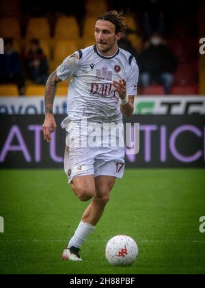 Di Chiara Gianluca (Reggina) Porträt während Benevento Calcio vs Reggina 1914, Italienisches Fußballspiel der Serie B in Benevento, Italien, November 27 2021 Stockfoto