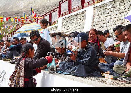 Disket, Nubra Valley.Indien.13. Juli 2017. Seine Heiligkeit, der Dalai Lama, 14, hat drei Tage lang über Kamalashilas „Phasen der Meditation“ gelehrt. Stockfoto