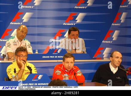 AUTO - F1 2002 - MONACO GP 20020526 - FOTO: ERIC VARGIOLU / DPPI PRESSEKONFERENZ EDDIE JORDAN - PETER SAUBER - PATRICK FAURE / RENAULT - JEAN TODT / FERRARI - FRANCK WILLIAMS - AMBIANCE PORTRAIT Stockfoto