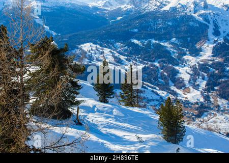 Dolomiten Dolomiti Italien im Winter schöne alpen Winter Berge Cortina d'Ampezzo Faloria Skigebiet Stockfoto