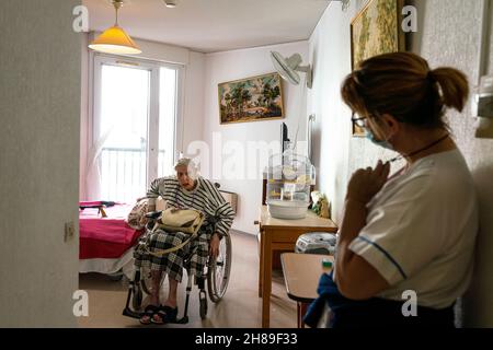 Hundertjähriges Jubiläum im Pflegeheim Stockfoto