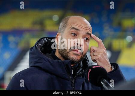 ARNHEM, NIEDERLANDE - 28. NOVEMBER: Trainer Pascal Jansen von AZ Alkmaar während des niederländischen Eredivisie-Spiels zwischen Vitesse und AZ Alkmaar am 28. November 2021 in Gelredome in Arnhem, Niederlande (Foto: Broer van den Boom/Orange Picts) Stockfoto