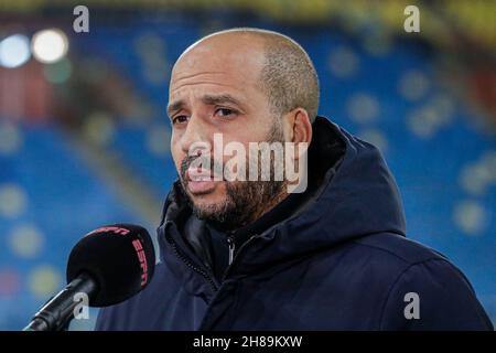 ARNHEM, NIEDERLANDE - 28. NOVEMBER: Trainer Pascal Jansen von AZ Alkmaar während des niederländischen Eredivisie-Spiels zwischen Vitesse und AZ Alkmaar am 28. November 2021 in Gelredome in Arnhem, Niederlande (Foto: Broer van den Boom/Orange Picts) Stockfoto