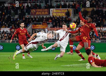 Rom, Italien. 28th. November 2021. Dennis Praet (Turin FC) während der Italienischen Fußball-Liga Ein 2021/2022-Match zwischen AS Roma und Turin FC am 28. November 2021 im Olimpic Stadium in Rom. Kredit: Unabhängige Fotoagentur/Alamy Live Nachrichten Stockfoto