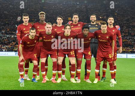 Rom, Italien. 28th. November 2021. Team AS Roma während des Fußballspiels der UEFA Europa Conference League zwischen AS Roma und Zorya Luhansk im Olympiastadion in Rom am 25. November 2021. Kredit: Unabhängige Fotoagentur/Alamy Live Nachrichten Stockfoto