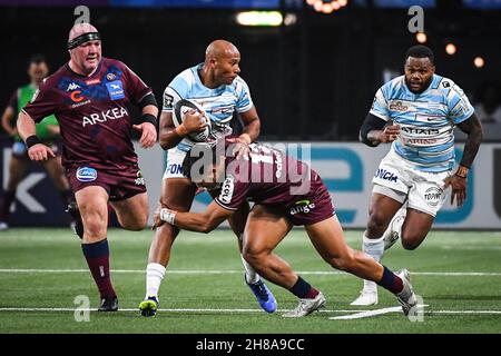 Nanterre, Frankreich, Frankreich. 28th. November 2021. Teddy THOMAS von Racing 92 und Virimi VAKATAWA von Racing 92 während des TOP 14-Spiels zwischen Racing 92 und Union Bordeaux Begles (UBB) in der Paris La Defense Arena am 28. November 2021 in Nanterre bei Paris, Frankreich. (Bild: © Matthieu Mirville/ZUMA Press Wire) Stockfoto