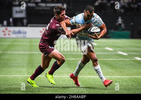 Nanterre, Frankreich, Frankreich. 28th. November 2021. Santiago CORDERO POCIELLO-ARGERICH aus Bordeaux und Kurtley James BALE aus Racing 92 während des TOP 14-Spiels zwischen Racing 92 und Union Bordeaux Begles (UBB) in der Paris La Defense Arena am 28. November 2021 in Nanterre bei Paris, Frankreich. (Bild: © Matthieu Mirville/ZUMA Press Wire) Stockfoto