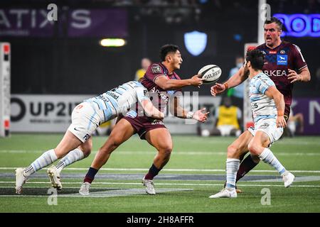 Nanterre, Frankreich, Frankreich. 28th. November 2021. Yoram FALATEA MOEFANA aus Bordeaux und Kane DOUGLAS aus Bordeaux während des TOP 14-Spiels zwischen Racing 92 und Union Bordeaux Begles (UBB) in der Paris La Defense Arena am 28. November 2021 in Nanterre bei Paris, Frankreich. (Bild: © Matthieu Mirville/ZUMA Press Wire) Stockfoto