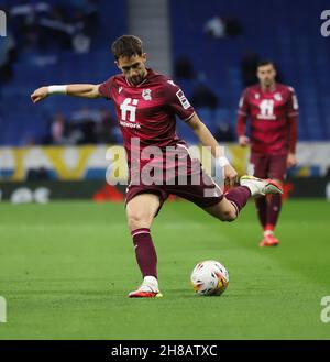 Sabadell, Barcelona, Spanien. 28th. November 2021. Barcelona Spanien 28.11.2021 Adnan Januzaj (Real Sociedad) kontrolliert den Ball während der La Liga Santander zwischen Espanyol und Real Sociedad am 28. November 2021 im RCDE-Stadion in Barcelona. Quelle: Xavi Urgeles/ZUMA Wire/Alamy Live News Stockfoto