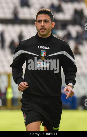 Alberto Picco Stadion, La Spezia, Italien, 28. November 2021, Schiedsrichter Herr Luca Massimi von Termoli während des Spiels Spezia Calcio gegen Bologna FC - italienische Fußballserie A Stockfoto