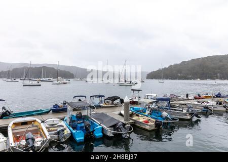 Australien Sydney Pittwater nasses Frühlingswetter als ein Wetterereignis in La Nina/El Nino angekündigt wird, das im Frühjahr und Sommer nasses Wetter nach australien bringt, Stockfoto