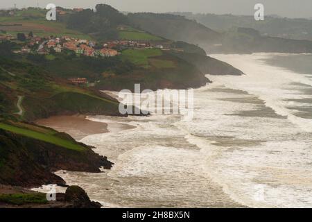 Landschaft der asturischen Küste - Cabo de San Antonio Stockfoto