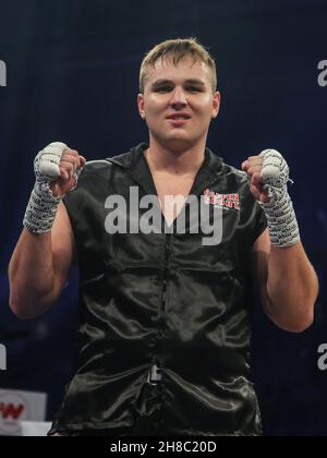 Deutscher Schwergewicht-Boxer Viktor Jurk nach seinem Kampf bei der SES-Boxgala am 9th. Oktober 2021 in Magdeburg Stockfoto