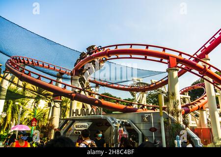 Battlestar Galactica Cylon Achterbahn in den Universal Studios Singapur. Stockfoto