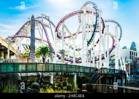 Battlestar Galactica Cylon Achterbahn in den Universal Studios Singapur. Stockfoto