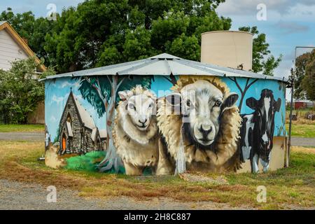 Water Tank Art, Redesdale, Victoria, Australien Stockfoto