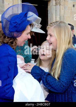 Parma, Italien. 25th September 2016. Parma, 25-09-2016 Prinzessin Annemarie, Carlos Enrique Leonard, Prinzessin Atiane und Prinzessin Amalia Taufe von Carlos Enrique Leonard, Sohn von Prinz Carlos de Bourbon de Parme und Prinzessin Annemarie in der Kathedrale von Parma RPE/Albert Nieboer/NETHERLANDSOUT/Point de Vue Out *** Local Caption *** 00421490 Credit: dpa/Alamy Live News Stockfoto