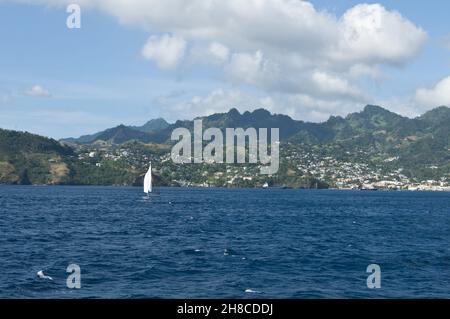 Blick auf Kingstown Harbour vom Meer aus, Saint Vincent und die Grenadinen, Kingstown Stockfoto