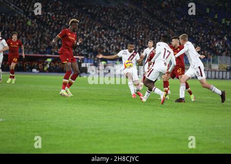 Rom, Italien. 28th. November 2021. Italien: Im Stadio Olimpico von Rom, als Roma Torino 1-0 für die italienische Serie A schlug in diesem Bild: (Foto von Paolo Pizzi/Pacific Press) Quelle: Pacific Press Media Production Corp./Alamy Live News Stockfoto