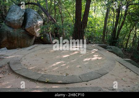 Sri Lanka, Province Centrale, Zentral Provinz, Centrale Province, Ritigala est une montagne du Centre du Sri Lanka qui abrite un ancien monastère boud Stockfoto