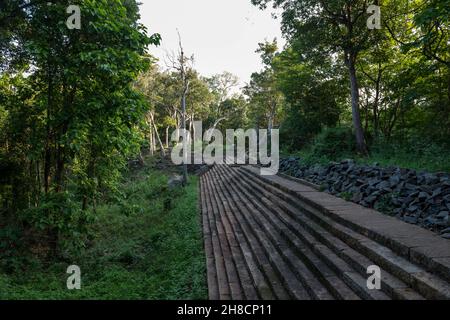 Sri Lanka, Province Centrale, Zentral Provinz, Centrale Province, Ritigala est une montagne du Centre du Sri Lanka qui abrite un ancien monastère boud Stockfoto