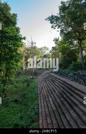 Sri Lanka, Province Centrale, Zentral Provinz, Centrale Province, Ritigala est une montagne du Centre du Sri Lanka qui abrite un ancien monastère boud Stockfoto