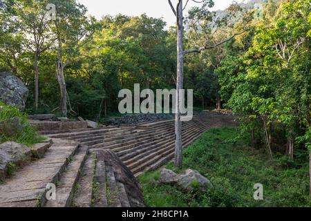 Sri Lanka, Province Centrale, Zentral Provinz, Centrale Province, Ritigala est une montagne du Centre du Sri Lanka qui abrite un ancien monastère boud Stockfoto