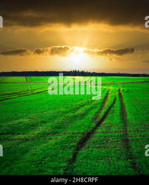 Landschaft in der Nähe des Dorfes Gewissenruh, Wesertal, Weser-Hochland, Weserbergland, Hessen, Deutschland, digital verändert Stockfoto