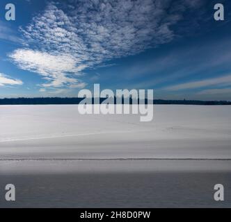 Winterlandschaft in der Nähe des Dorfes Gewissenruh, Wesertal, Weser-Hochland, Weserbergland, Hessen, Deutschland, digital verändert Stockfoto