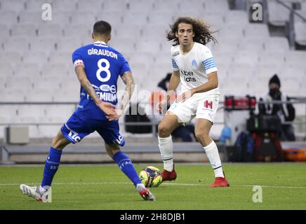 Matteo Guendouzi aus Marseille während des Fußballspiels der französischen Ligue 1 zwischen Olympique de Marseille und ESTAC Troyes am 28. November 2021 im Orange Velodrome-Stadion in Marseille, Frankreich - Foto: Jean Catuffe/DPPI/LiveMedia Stockfoto