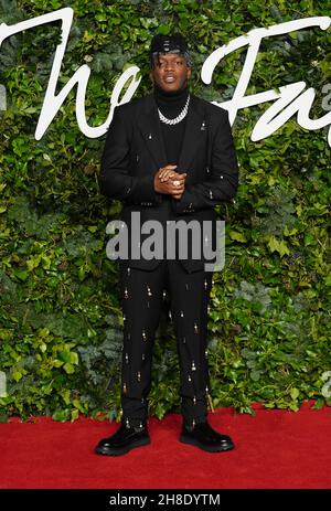 KSI nimmt an den Fashion Awards 2021 in der Royal Albert Hall, Kensington Gore, London Teil. Bilddatum: Montag, 29. November 2021. Stockfoto