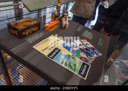 OBERSALZBERG, DEUTSCHLAND - 25. Aug 2021: Eine Aufnahme aus dem Dokumentationsmuseum Obersalzberg in Berchtesgaden. Stockfoto