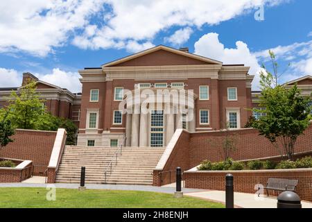 AUBURN ALABAMA, USA - 18. JUNI 2020 - Blick auf die McCartney-Terrasse von Carroll Commons auf dem Campus der Auburn University Stockfoto