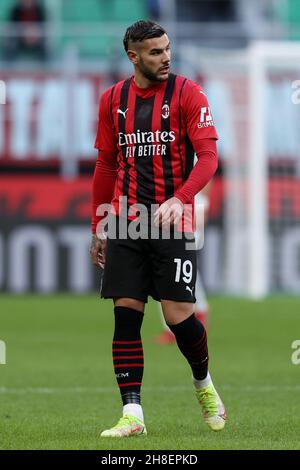 Mailand, Italien. 28th. November 2021. Theo Hernandez (AC Mailand) während des AC Mailand gegen US Sassuolo, italienische Fußballserie A Spiel in Mailand, Italien, November 28 2021 Quelle: Unabhängige Fotoagentur/Alamy Live News Stockfoto