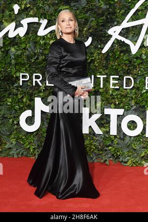 London, Großbritannien. 29th. November 2021. Die britische Schauspielerin Kristin Scott Thomas nimmt am Montag, den 29. November 2021, an den Fashion Awards in der Royal Albert Hall, London Teil. Foto von Rune Hellestad/UPI Credit: UPI/Alamy Live News Stockfoto