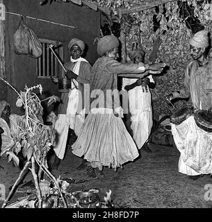 Gondhali lokale Volkstanz Form der Konkan Bereich des Staates Maharashtra Indien Stockfoto