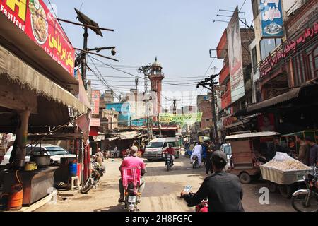 Die Vintage-Straße in Lahore, Provinz Punjab, Pakistan Stockfoto