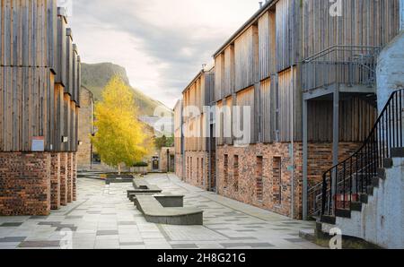 Edinburgh, Schottland, UK - Studentenunterkunft an der Royal Mile von Oberlanders im Herbst Stockfoto