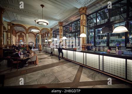 Manchester City Centre Kimpton Clocktower Hotel The Refuge Dining Room & Public Bar Stockfoto