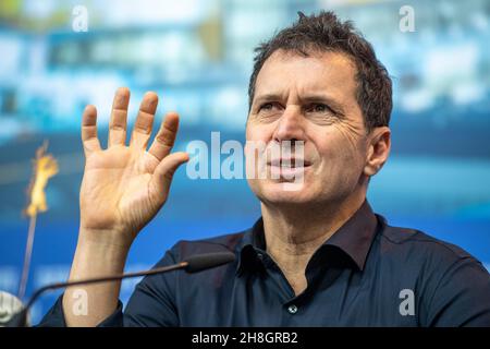 BERLIN, DEUTSCHLAND-Februar 10: Yuval Adler ist auf der Pressekonferenz der „The operative“ (die Agentin) während der Berlinale 69th zu sehen Stockfoto