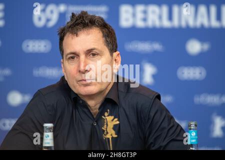 BERLIN, DEUTSCHLAND-Februar 10: Yuval Adler ist auf der Pressekonferenz der „The operative“ (die Agentin) während der Berlinale 69th zu sehen Stockfoto