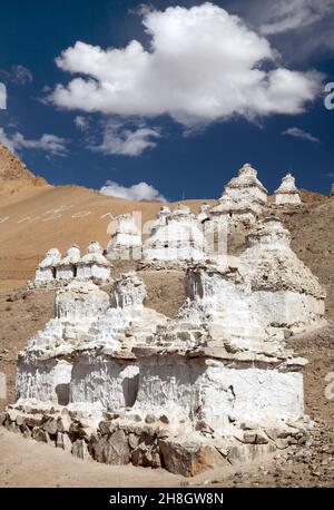 Blick auf Stupas um Leh - Ladakh - Indien Stockfoto