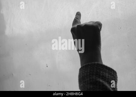 Untergeordnete Zeichnung auf Fenster zuschneiden Stockfoto