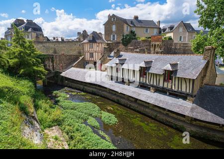 Frankreich, Morbihan, Golf von Morbihan, Vannes, Stadt der Kunst und Geschichte, historisches Zentrum, die Garenne Waschhäuser, die zwischen 1817 und 1821 am rechten Ufer des Flusses Marle erbaut wurden Stockfoto