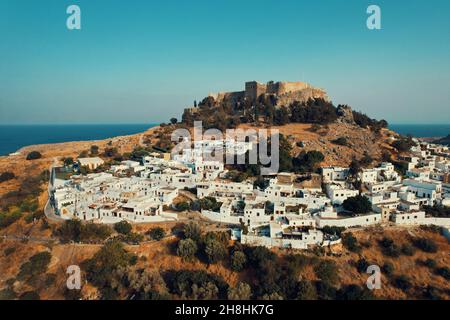 Lindos Stadt und Akropolis Stockfoto