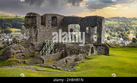 Gesamtansicht der alten Manor Hall, Kendal Castle, Lakes District Cumbria, England, UK Stockfoto