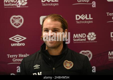 Oriam Edinburgh Schottland .UK . 30th Nov 21 Hearts Manager Pressekonferenz für Celtic Match . Kredit: eric mccowat/Alamy Live Nachrichten Stockfoto