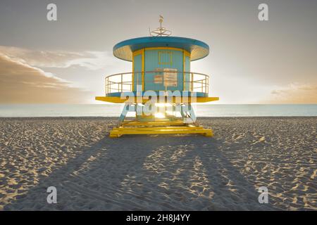 Miami South Beach Rettungsschwimmer Haus in einem bunten Art-Deco-Stil Stockfoto