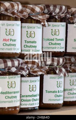 Jars of Chutney, Gower Wildflower & Local Produce Center, Gower Peninsula, Glamorgan, South Wales, G Stockfoto